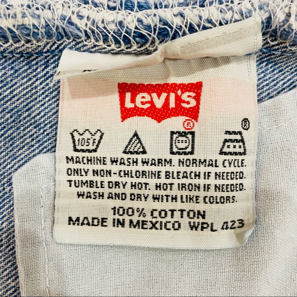 Levi’s Frayed Edge ❤️ pockets! Denim Skirt - Picture 6 of 7